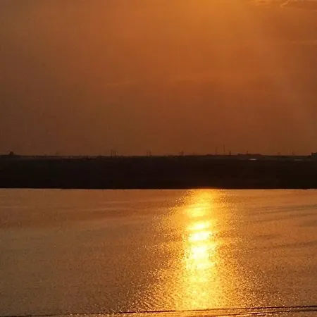Summerland Breeze *